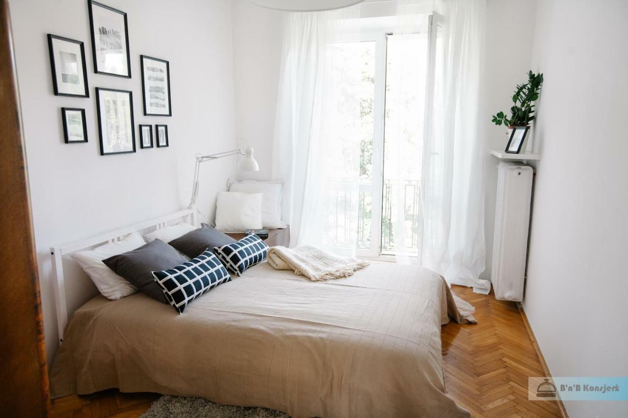 Appartamento Warsaw Concierge Bracka Retro Flat Esterno foto