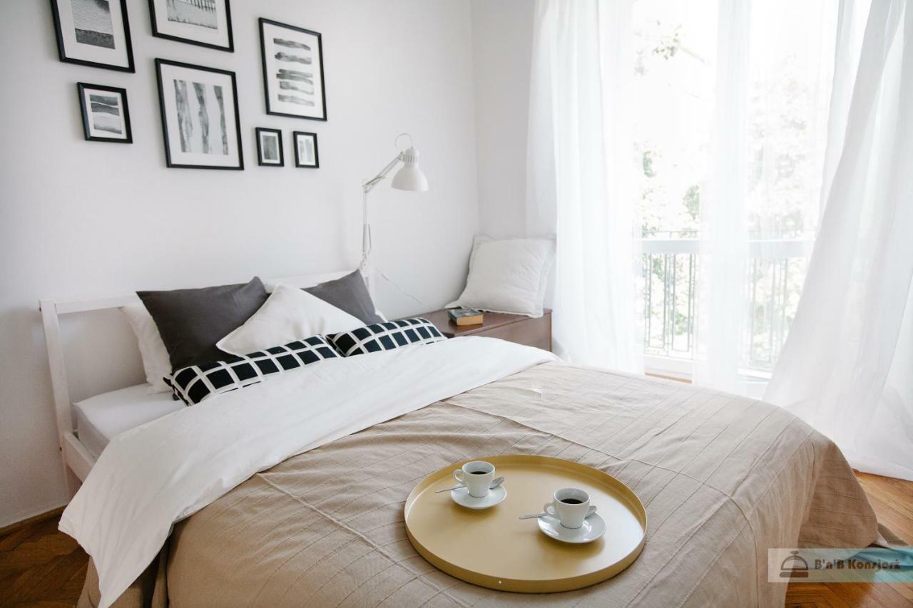 Appartamento Warsaw Concierge Bracka Retro Flat Esterno foto
